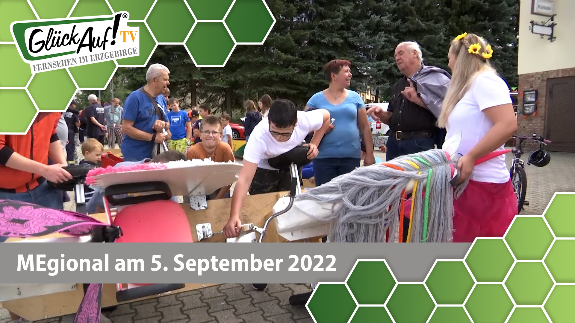 MEgional am 5. September 2022 - mit dem Seifenkistenrennen in Lengefeld