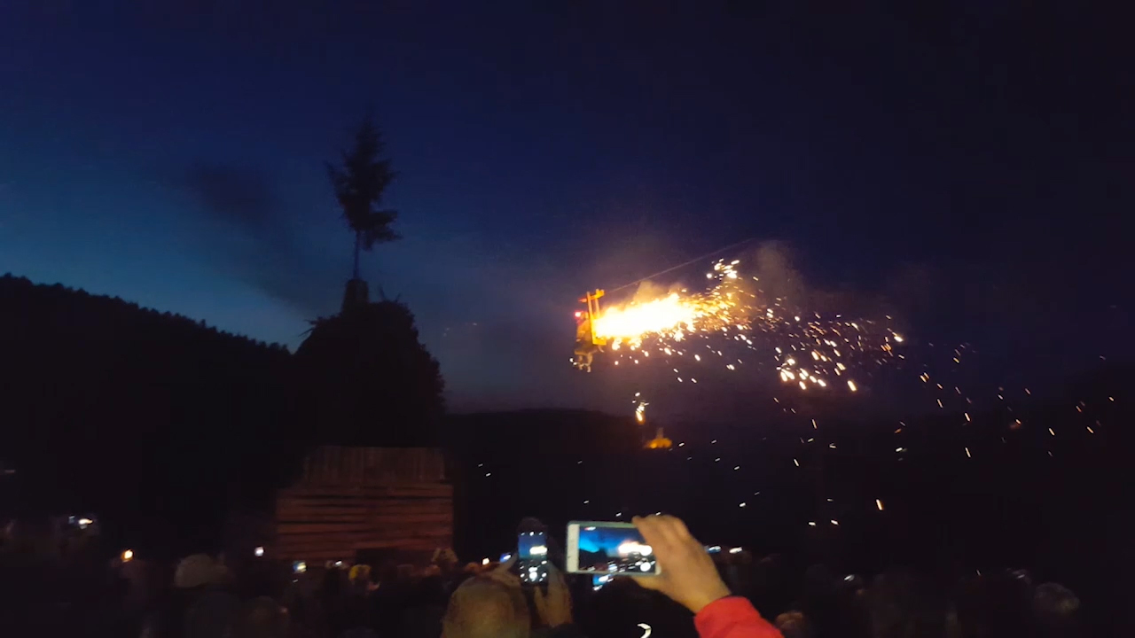 MEgional mit den Hexenfeuern in der Region