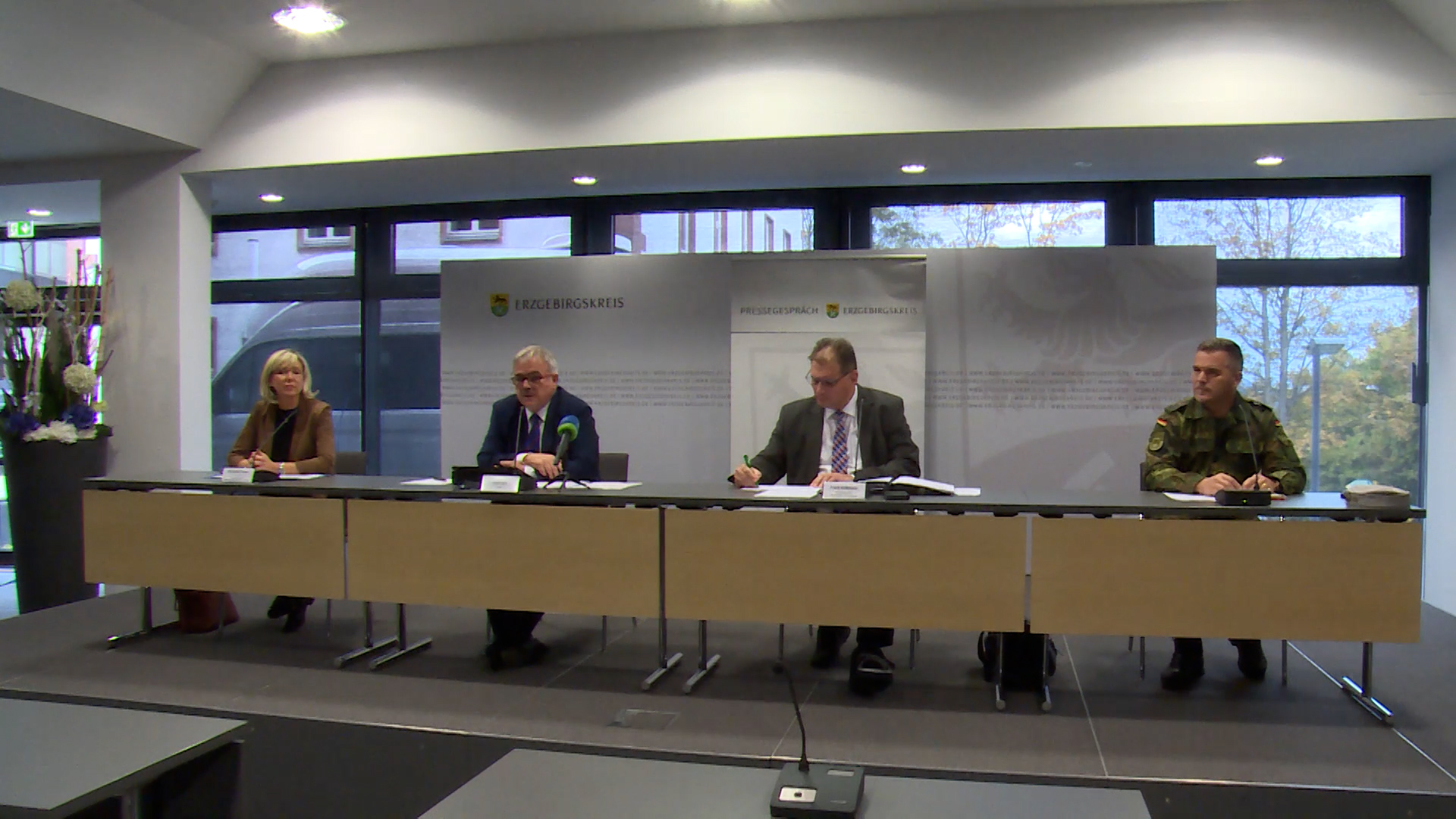 MEgional am 22. Oktober 2020 mit der Pressekonferenz im Landratsamt Erzgebirgskreis MEgional am 22. Oktober 2020 mit der Pressekonferenz im Landratsamt Erzgebirgskreis