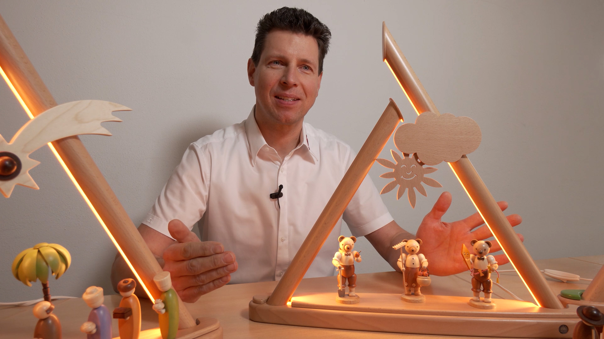 MEgional am 26. März mit Ganzjahresschmuck für erzgebirgische Fenster MEgional am 26. März mit Ganzjahresschmuck für erzgebirgische Fenster